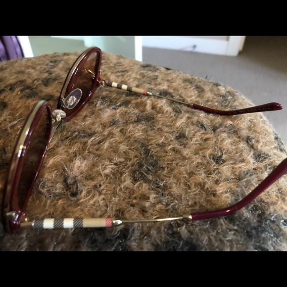 Sun glasses❤️SOLD❤️ - Picture 3 of 3